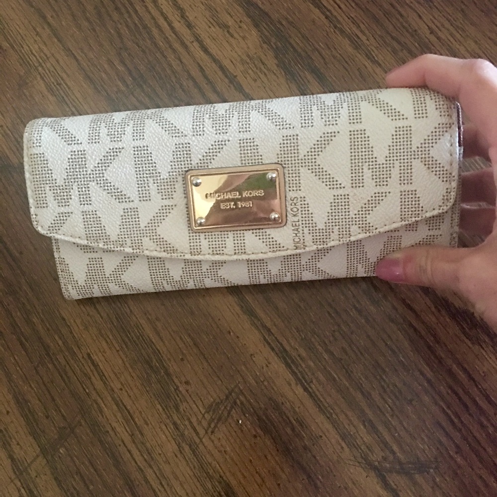 Michael Kors wallet